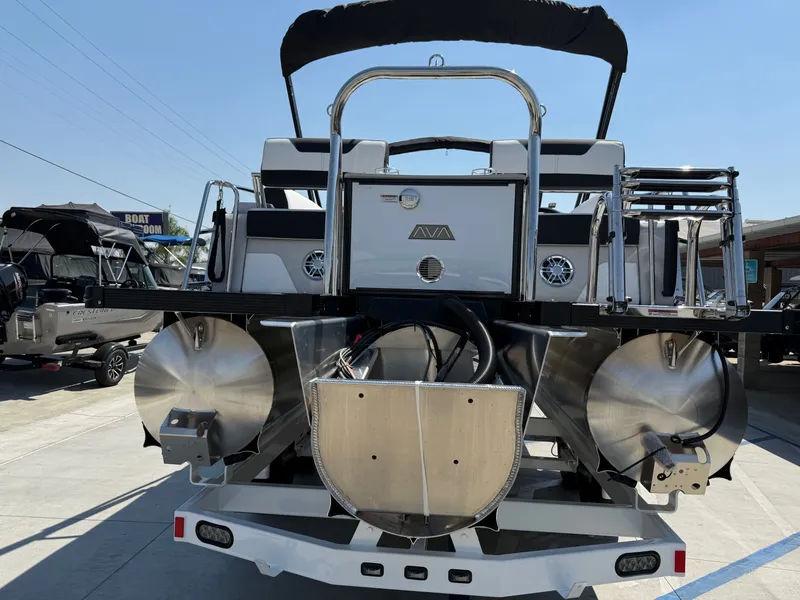 Slide: The Image of Avalon 25' Catalina Platinum Quad lounge Shift Windshield w/ 250HP Mercury! 2026 - 5