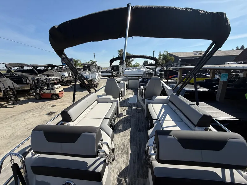 Slide: The Image of Avalon 25' Catalina Platinum Quad lounge Shift w/ 250HP Mercury Verado! 2026 - 12