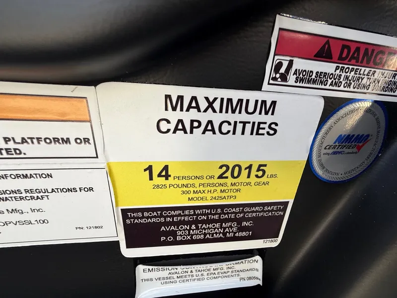 Slide: The Image of Avalon 25' Catalina Platinum Quad lounge Shift w/ 250HP Mercury Verado! 2026 - 13