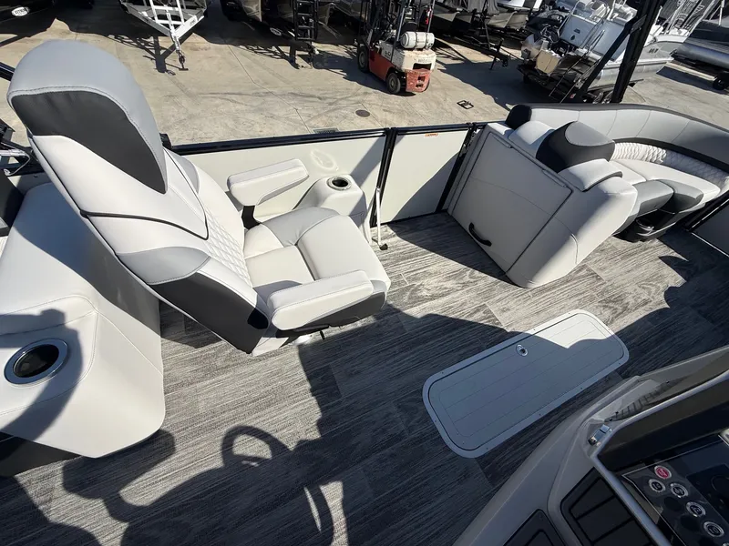 Slide: The Image of Avalon 25' Catalina Platinum Quad lounge Shift w/ 250HP Mercury Verado! 2026 - 14