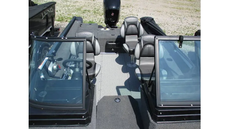 Slide: The Image of Lund 1775 Adventure Sport 2026 - 3