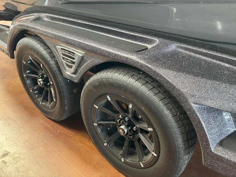 Slide: The Image of Skeeter FXR20 Limited 2025 - 23