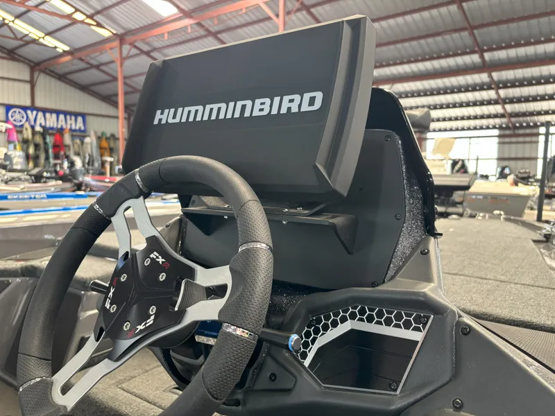 Slide: The Image of Skeeter FXR20 Limited 2025 - 9