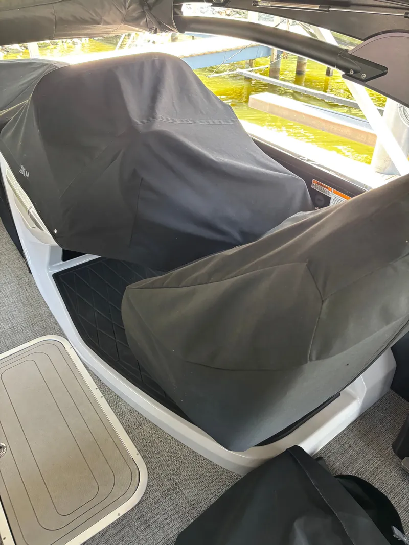 Slide: The Image of Barletta Reserve Leggera 2024 - 27