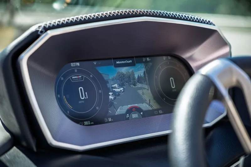 Slide: The Image of MasterCraft X24 2020 - 11