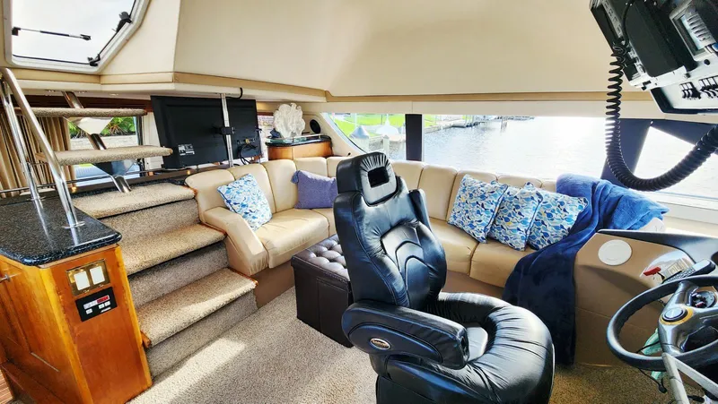 Slide: The Image of Carver Yachts 530 Voyager Pilothouse 1999 - 28
