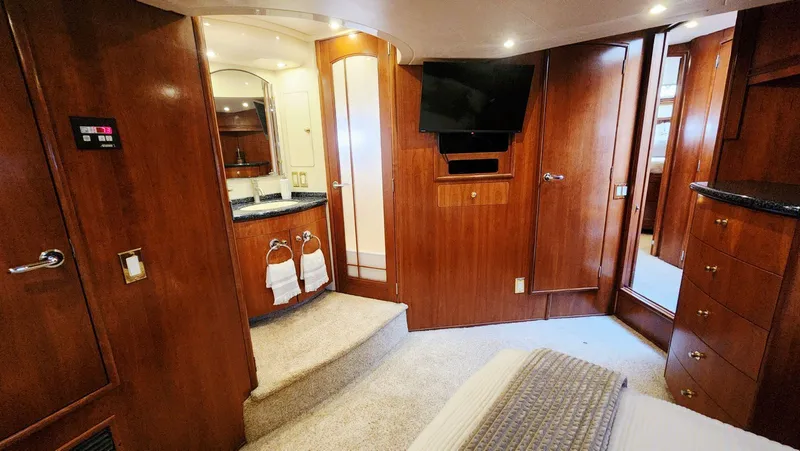 Slide: The Image of Carver Yachts 530 Voyager Pilothouse 1999 - 42