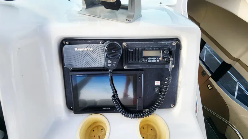 Slide: The Image of Carver Yachts 530 Voyager Pilothouse 1999 - 66