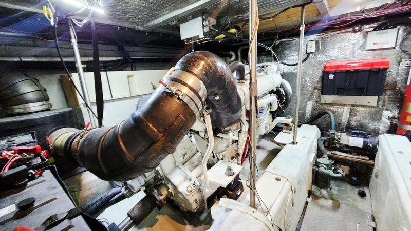 Slide: The Image of Carver Yachts 530 Voyager Pilothouse 1999 - 70