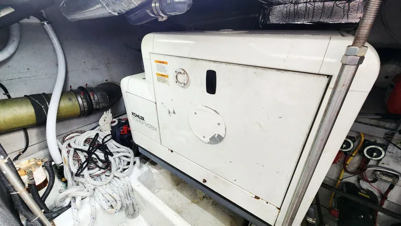 Slide: The Image of Carver Yachts 530 Voyager Pilothouse 1999 - 73