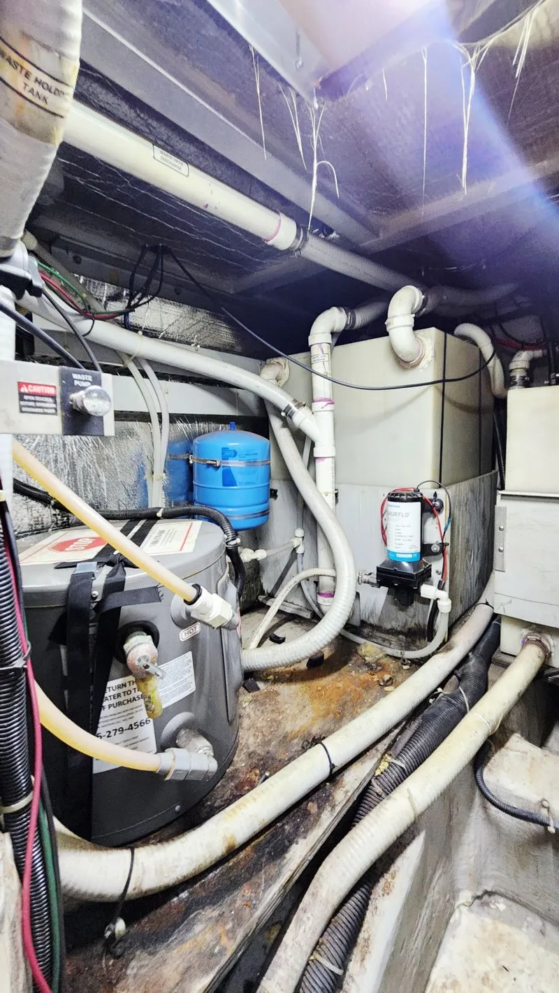 Slide: The Image of Carver Yachts 530 Voyager Pilothouse 1999 - 75