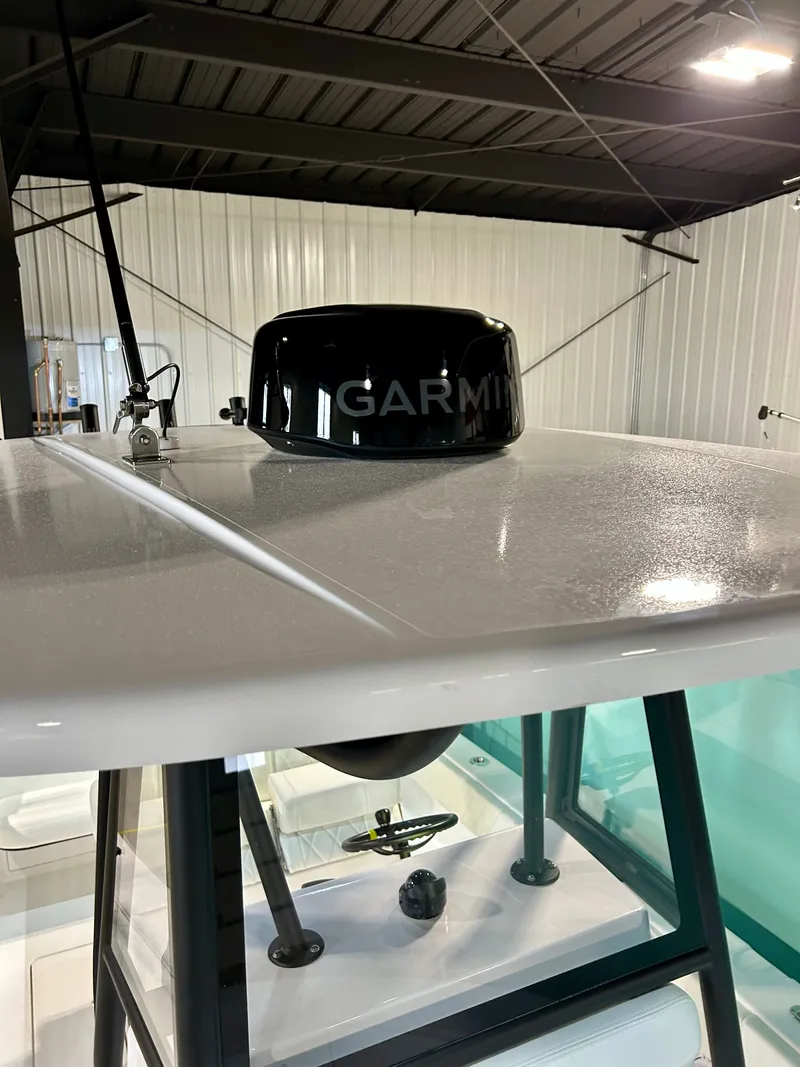 Slide: The Image of Reef Runner 230 c 2026 - 42