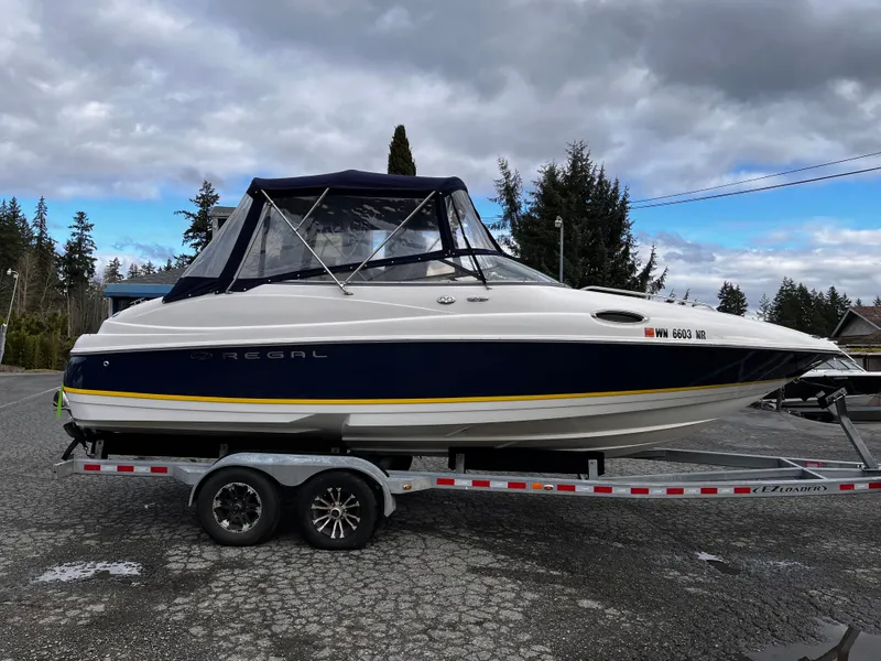 Slide: The Image of Regal 2450 Cuddy 2005 - 19