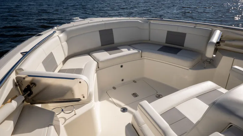 Slide: The Image of Pursuit S 328 Sport 2020 - 16