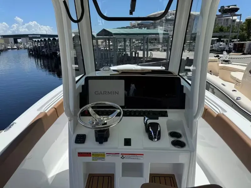 Slide: The Image of Sea Hunt Ultra 239 SE 2026 - 4