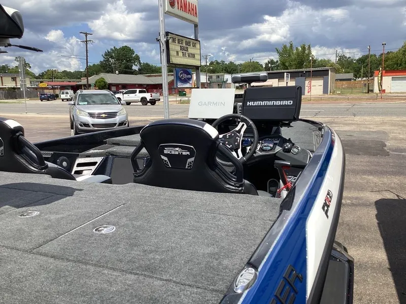 Slide: The Image of Skeeter FXR21 Limited 2023 - 14