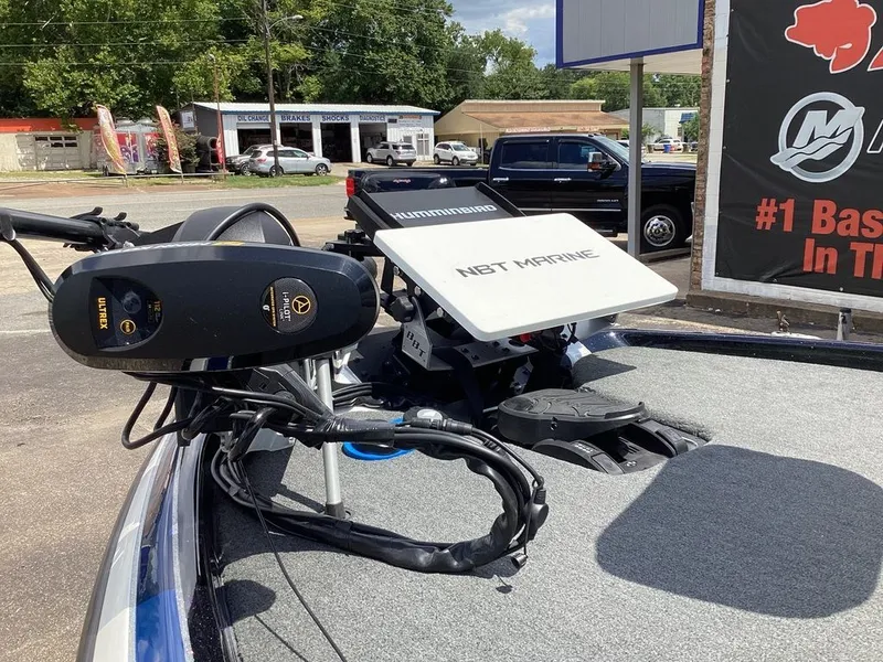 Slide: The Image of Skeeter FXR21 Limited 2023 - 21