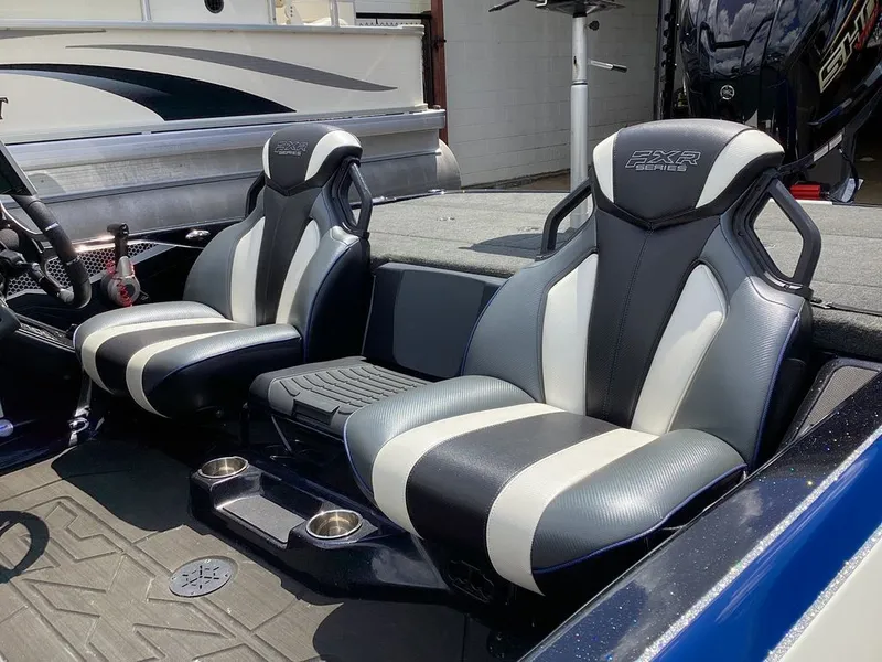 Slide: The Image of Skeeter FXR21 Limited 2023 - 28