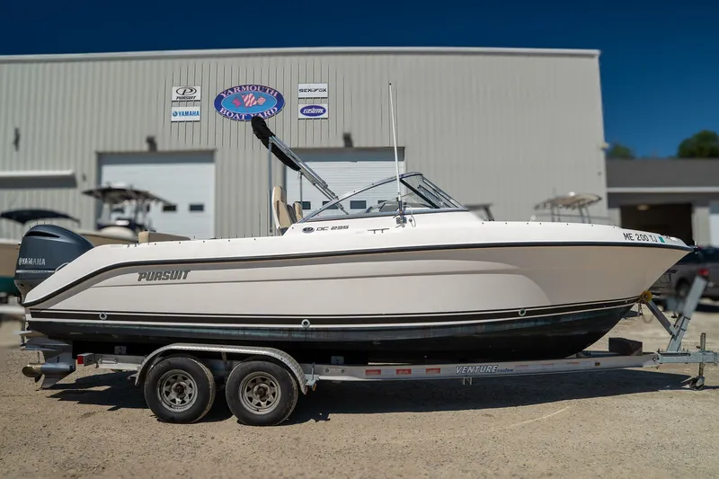 The Image of Pursuit DC 235 Dual Console 2015 - 1