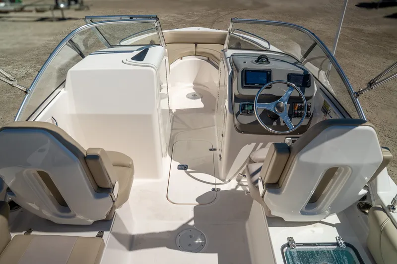 Slide: The Image of Pursuit DC 235 Dual Console 2015 - 10