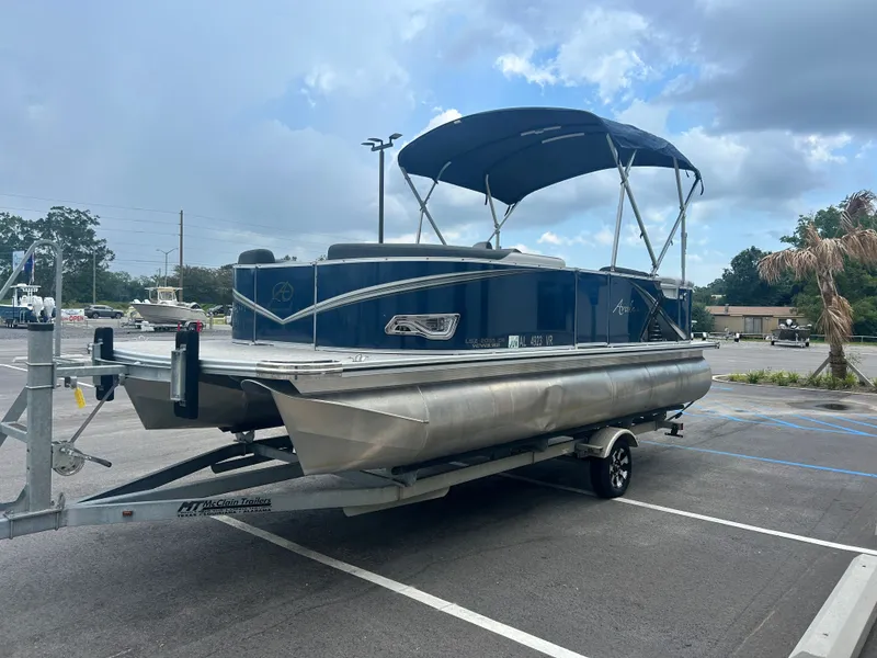 Slide: The Image of Avalon lSZ 2085 CR 2022 - 6