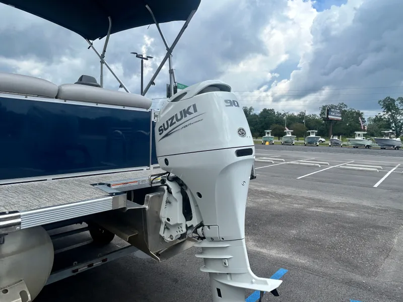 Slide: The Image of Avalon lSZ 2085 CR 2022 - 7