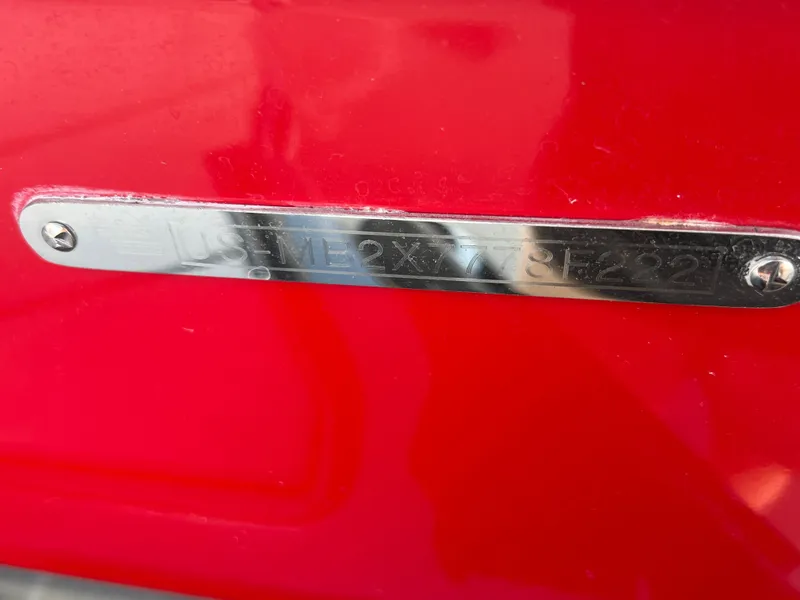 Slide: The Image of Malibu Wakesetter 21 LX 2022 - 16