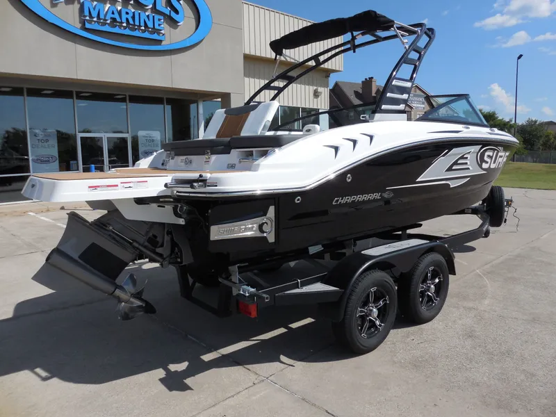 Slide: The Image of Chaparral 21 Surf 2025 - 3