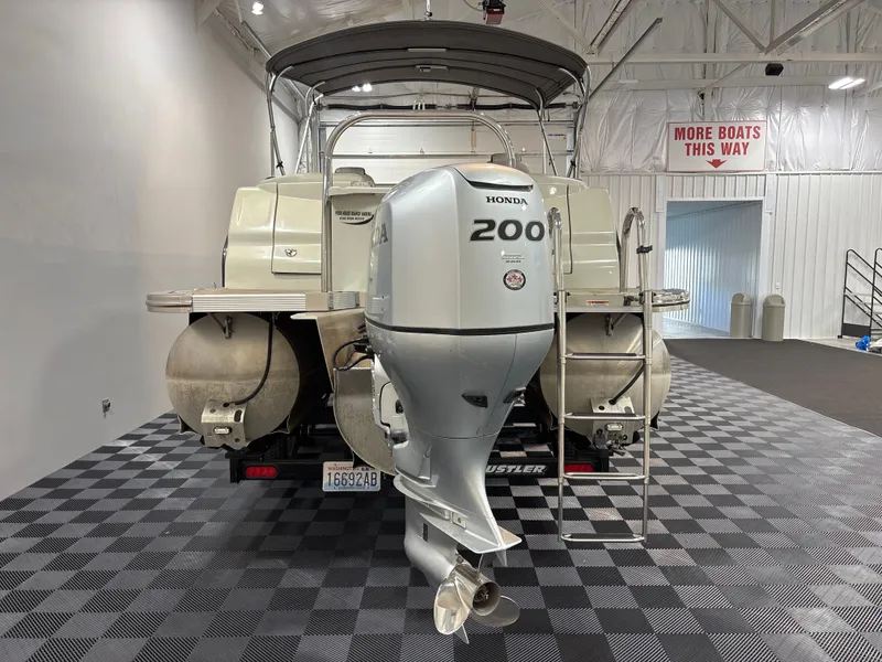 Slide: The Image of Avalon Ambassador QL 2785 2017 - 4