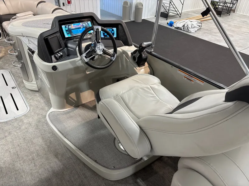 Slide: The Image of Avalon Ambassador QL 2785 2017 - 9