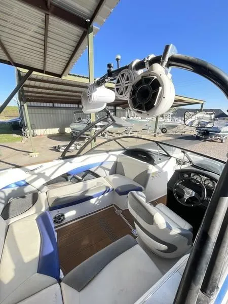 Slide: The Image of Tigé R20 2014 - 6