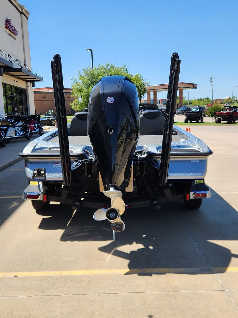 Slide: The Image of Caymas CX 21 2022 - 7