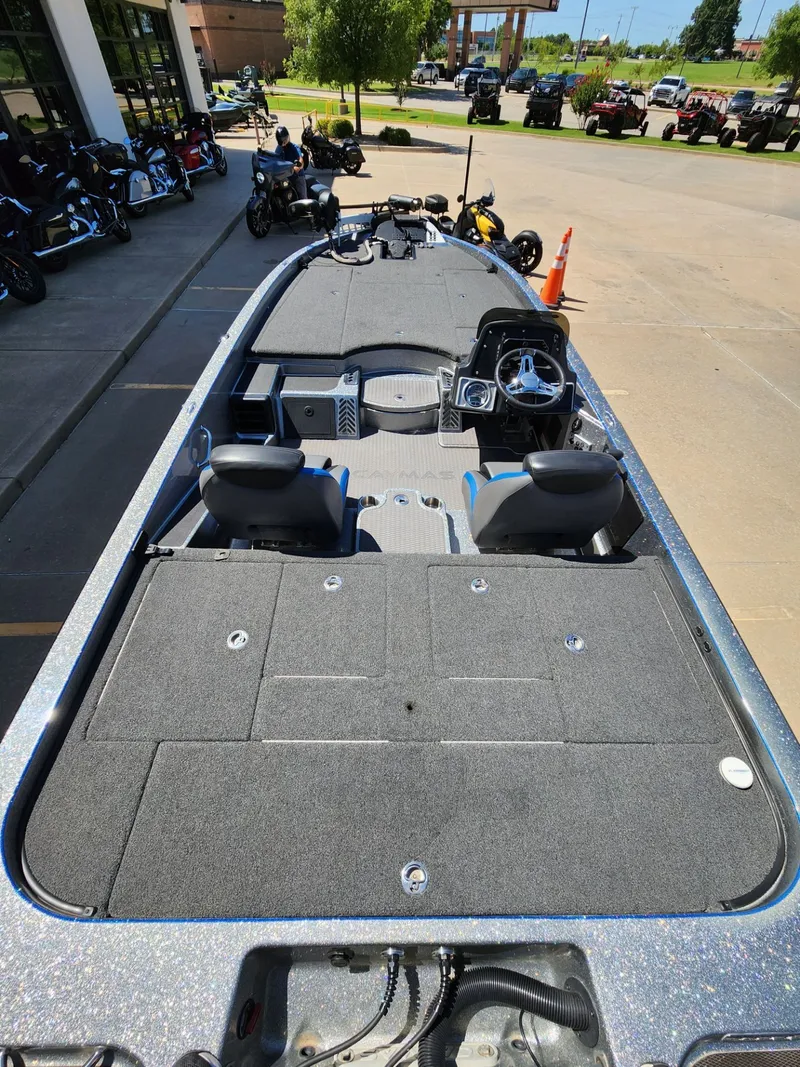 Slide: The Image of Caymas CX 21 2022 - 9