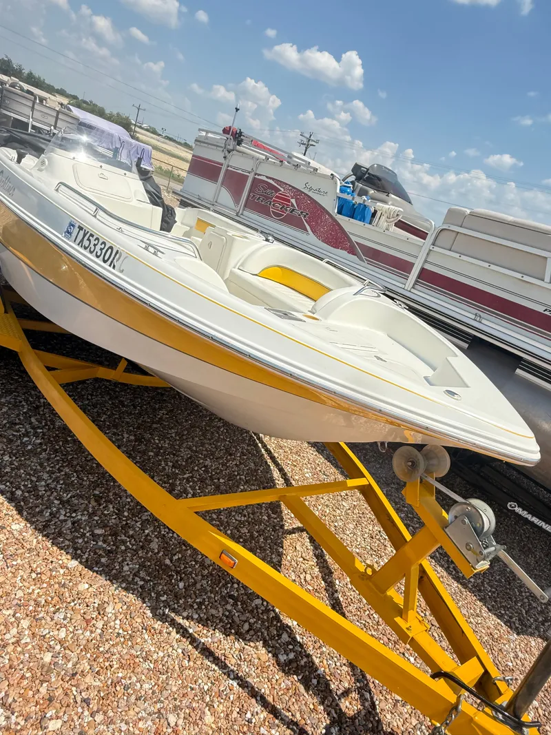 Slide: The Image of VIP 191 S/C DECKLINER 2004 - 7