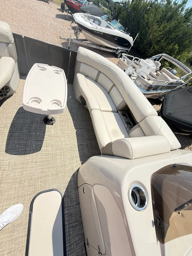 Slide: The Image of Harris Cruiser 220 2017 - 14