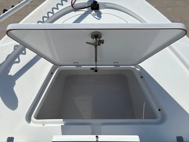 Slide: The Image of Sea Pro 228 2020 - 27