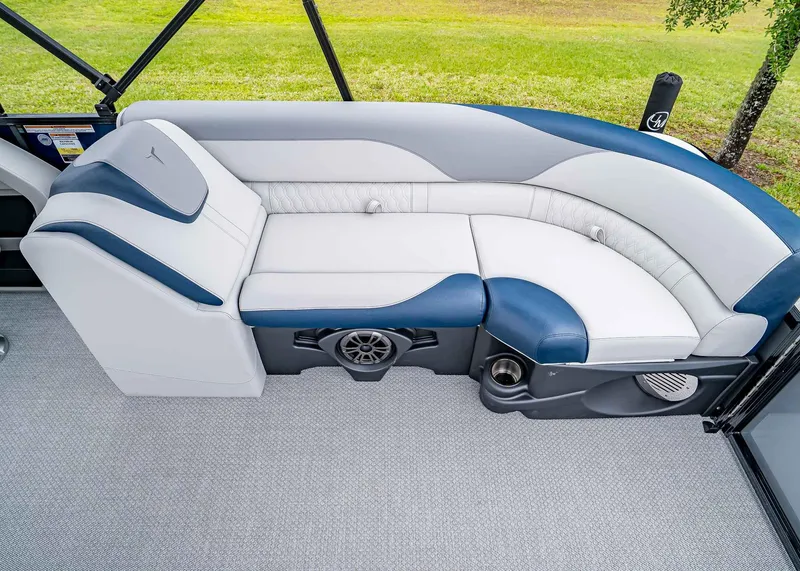 Slide: The Image of Tahoe LTZ Quad Lounge 2025 - 16