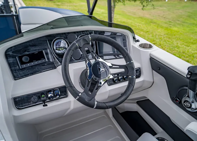 Slide: The Image of Tahoe LTZ Quad Lounge 2025 - 9