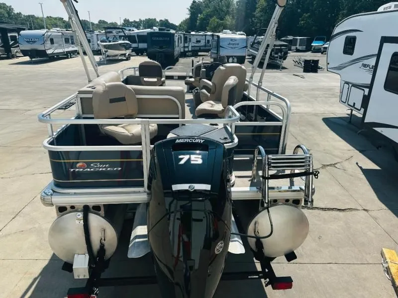 Slide: The Image of Bass Buggy 18 DLX 2024 - 4