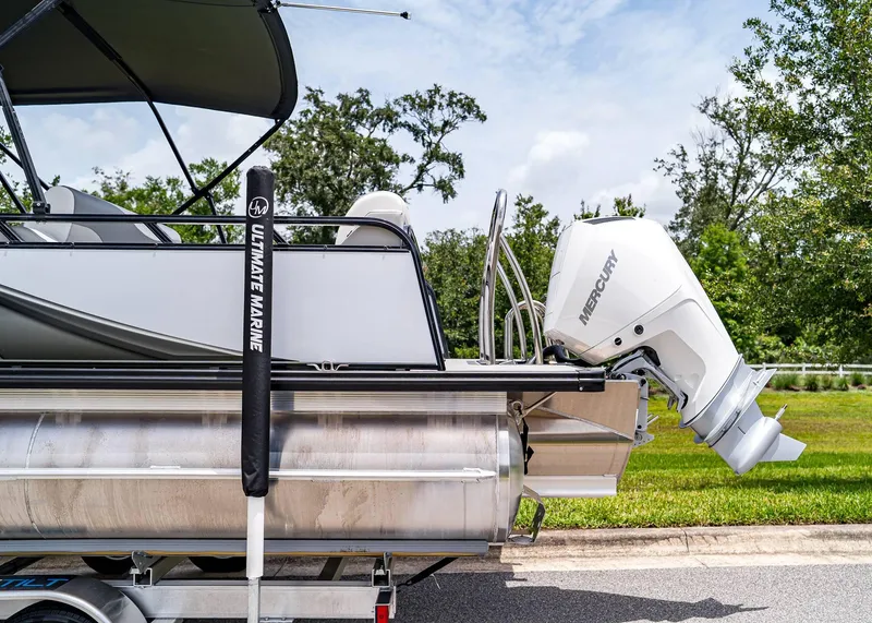 Slide: The Image of Tahoe LTZ Rear Lounger 2025 - 3