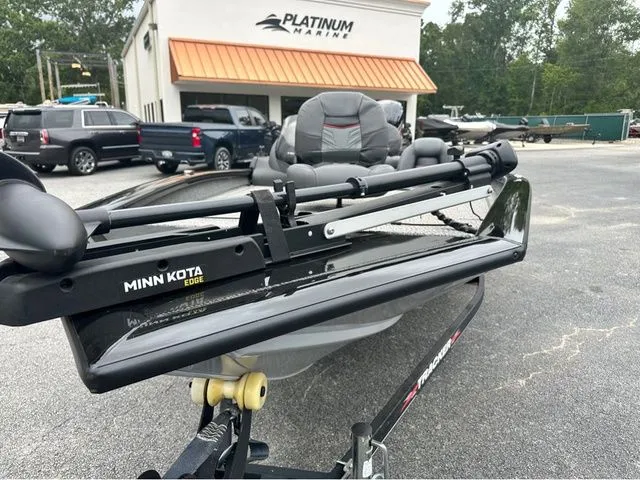 Slide: The Image of Tracker Pro Team 190 TX 2021 - 5