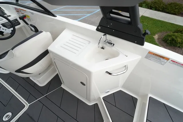 Slide: The Image of Bayliner DX 2250 2023 - 16