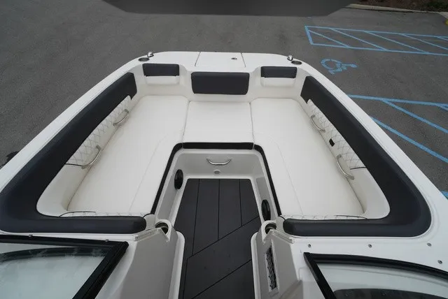 Slide: The Image of Bayliner DX 2250 2023 - 24