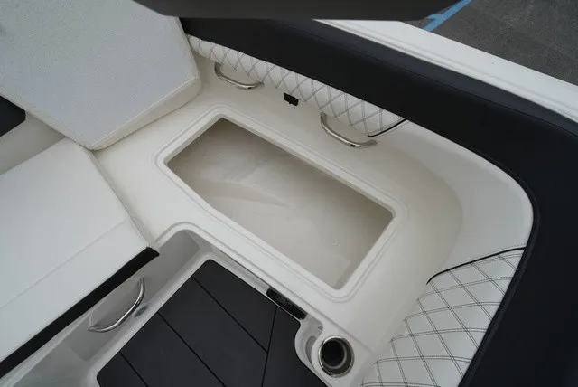 Slide: The Image of Bayliner DX 2250 2023 - 27
