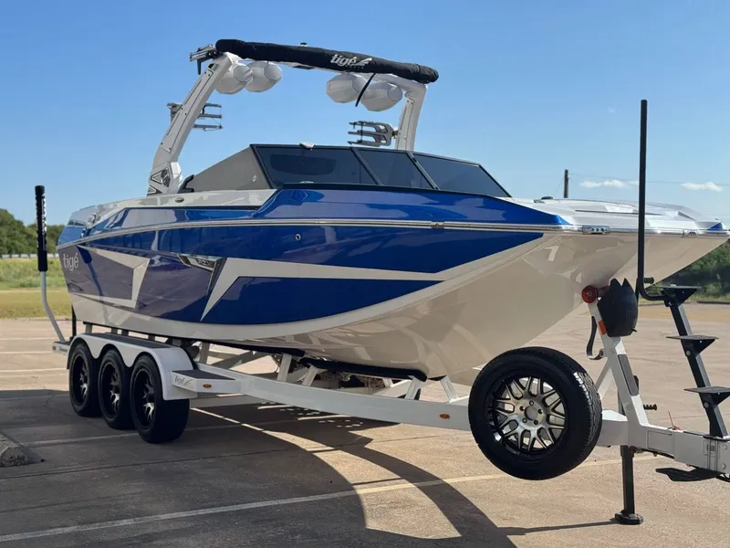 Slide: The Image of Tigé 24RZX 2023 - 6