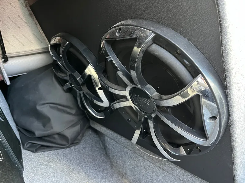 Slide: The Image of MasterCraft NXT22 2019 - 21