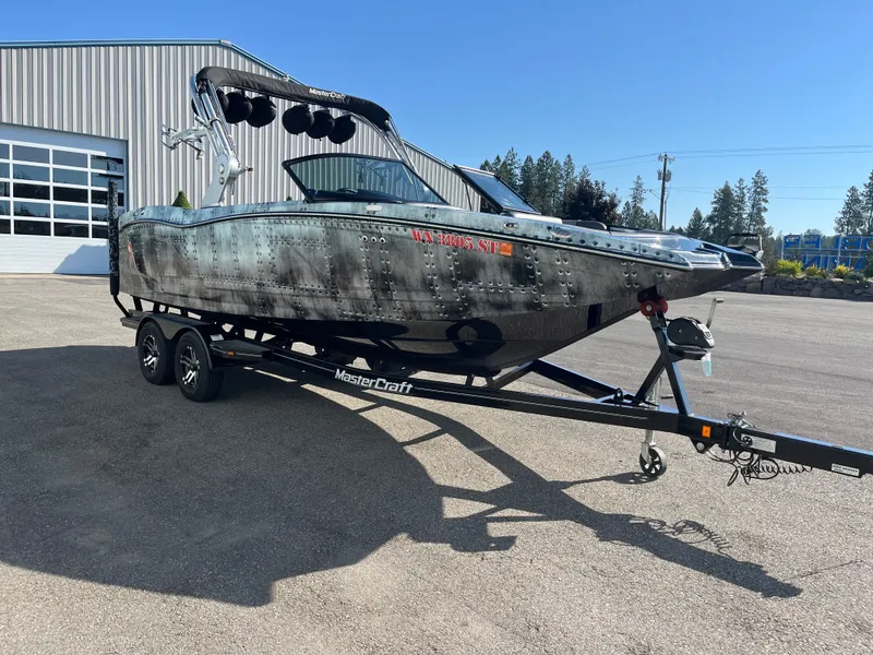 Slide: The Image of MasterCraft NXT22 2019 - 4