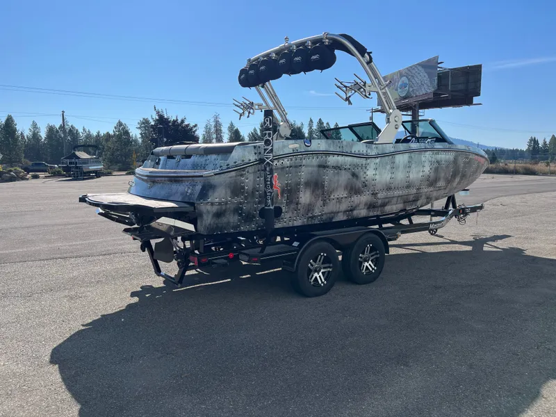 Slide: The Image of MasterCraft NXT22 2019 - 6