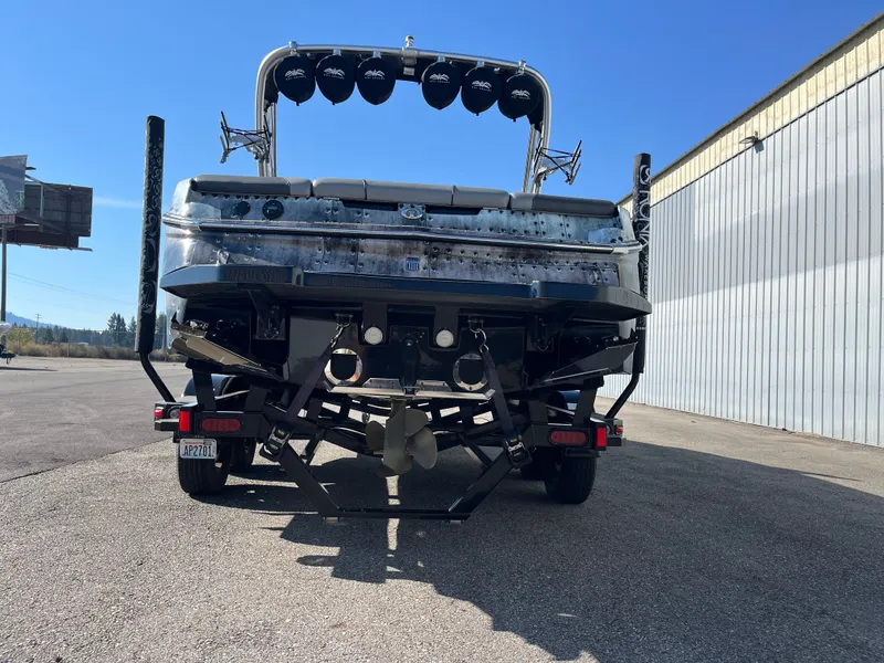 Slide: The Image of MasterCraft NXT22 2019 - 7