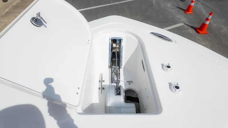 Slide: The Image of Tidewater 232 LXF 2026 - 18